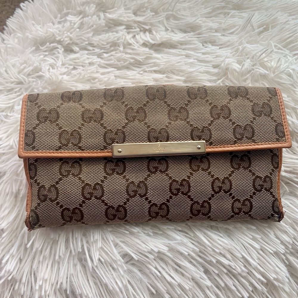 Authentic Gucci Bifold Wallet